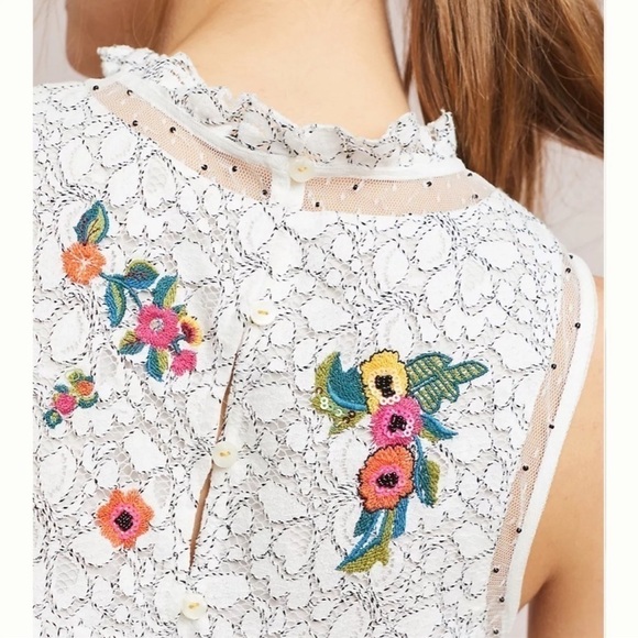 Anthropologie Maeve Macie Embroidered White Sleeveless Tank - Picture 5 of 9